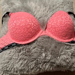 victoria's secret pink bra size: 32D